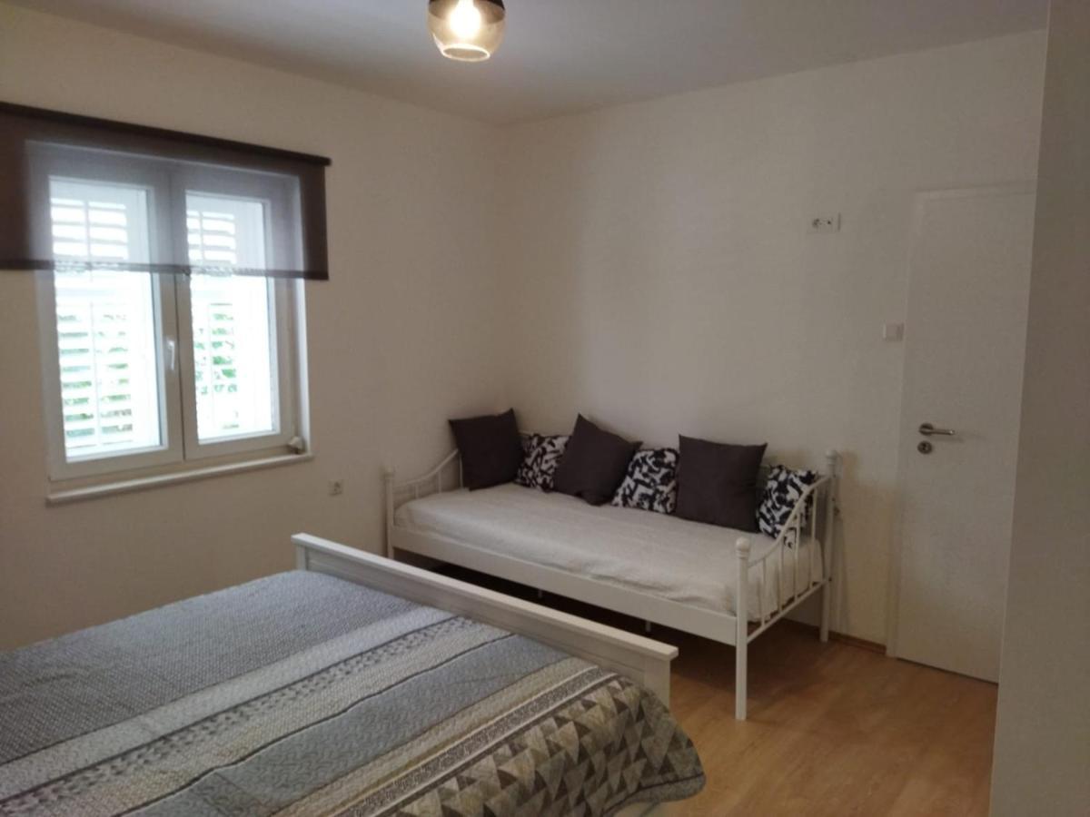 Teta Lidia Appartement Krilo Buitenkant foto